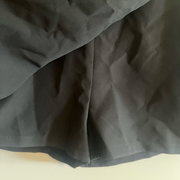 Sincerely Jules Black stretch soft shorts with skirt overlay size medium - Picture 2 of 7